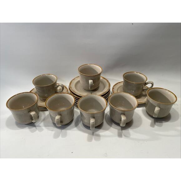 The Classics by Hearthside - Castlewood Tea Cup & Saucer Vintage - Picture 1 of 8